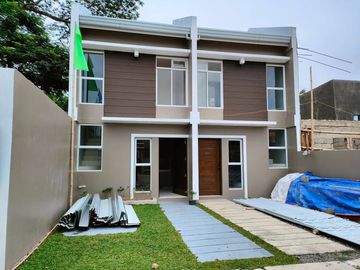 For Sale 2-Bedroom Townhouse in Villa Patria, La Paz, Iloilo City