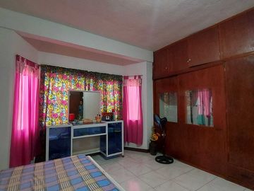 6-bedroom House at Santa Clara Phase 2 Bacolod!