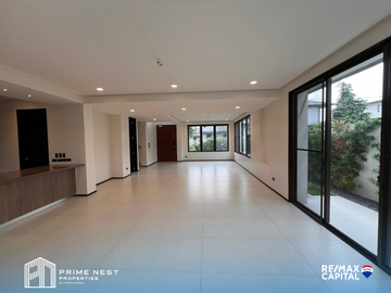 4BR H&L at Verdana Homes Mamplasan, Laguna|For Sale