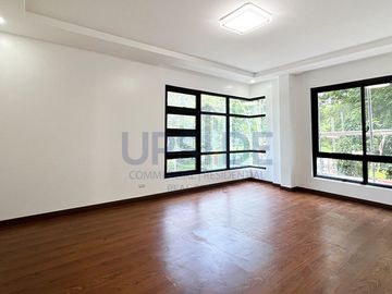 Ayala Westgrove Heights House for Sale | The Brand New 3-Storey Parkside House