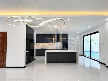 Ayala Westgrove Heights House for Sale | The Brand New 3-Storey Parkside House