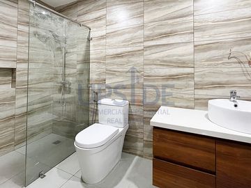 Ayala Westgrove Heights House for Sale | The Brand New 3-Storey Parkside House