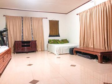Lot for Sale ( Comes with a house) / Bay City, Laguna near UP Los Baños