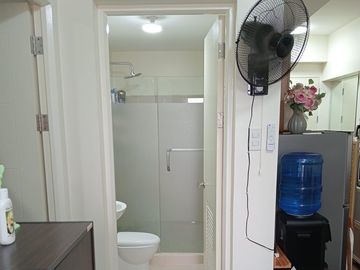 1BR CONDO FOR SALE WITH PARKING AT PRISMA