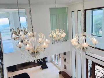 Modern Mansion w amazing view of Taal Tagaytay