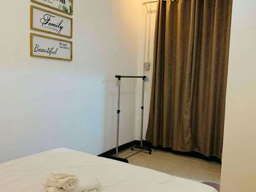 6 Bedrooms Bungalow House