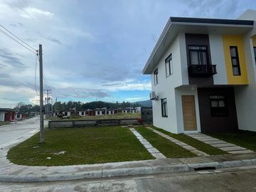 Villa Castena 2 Storey Duplex