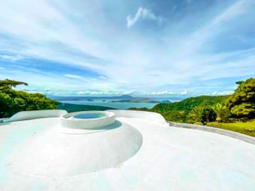 TAGAYTAY Amazing Rest house w view nr Skyranch Taal Vista Highlands Crosswind