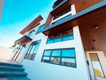 Attractive and Newly Built 5-Bedroom House and Lot for Sale in Nuvali, Laguna