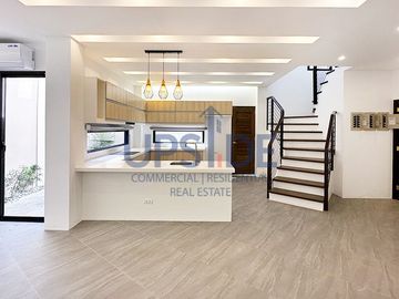 South Forbes Villas - Mediterranean Inspired House