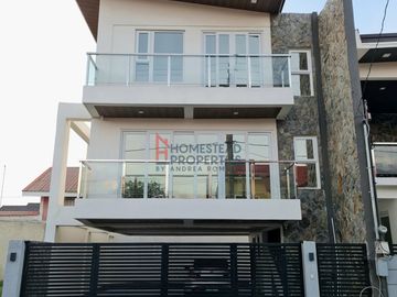 Newly Built Tagaytay House and Lot in Gated Subdivision