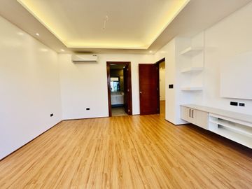 5BR Brand New 3Storey Semi Furnished House and Lot for Sale in Greenwoods
