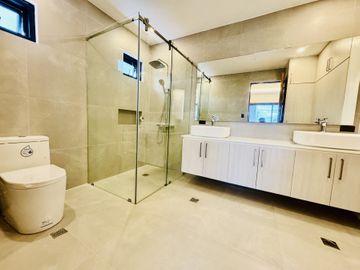 5BR Brand New 3Storey Semi Furnished House and Lot for Sale in Greenwoods