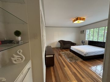 5 Bedroom Spacious House for Sale in Ayala Alabang, Muntinlupa