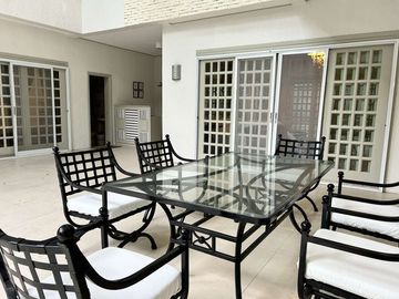 5 Bedroom Spacious House for Sale in Ayala Alabang, Muntinlupa