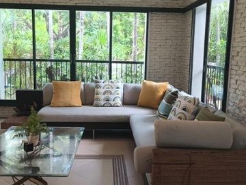 5 Bedroom Spacious House for Sale in Ayala Alabang, Muntinlupa