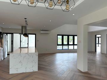 FOR SALE BRAND NEW WESTERN DESIGN HOME WITH POOL NEAR NLEX SAN FERNANDO TOLL AN