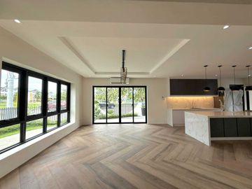 FOR SALE BRAND NEW WESTERN DESIGN HOME WITH POOL NEAR NLEX SAN FERNANDO TOLL AN
