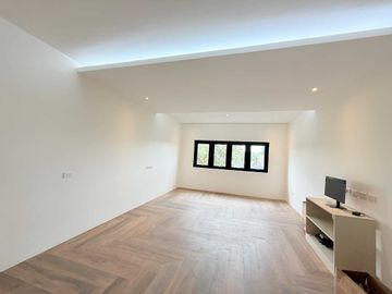 FOR SALE BRAND NEW WESTERN DESIGN HOME WITH POOL NEAR NLEX SAN FERNANDO TOLL AN