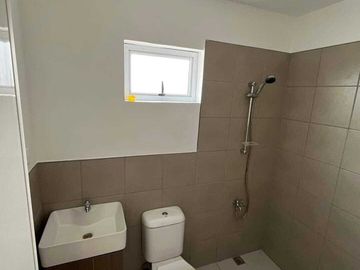 2 Bedroom 2 Toilet & Bath Townhouse in Tanza Cavite (NEUVILLE)