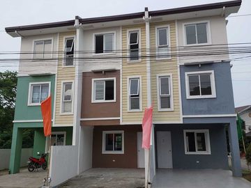 3-4 Bedroom 3 T&B 3 Storey Town House in IMUS, CAVITE (TREELANE)