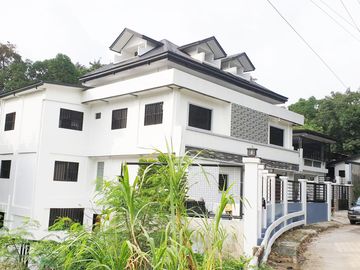 9 Bedrooms, 10 Toilet & Bath House and Lot for Sale in Antipolo City, Rizal!!!