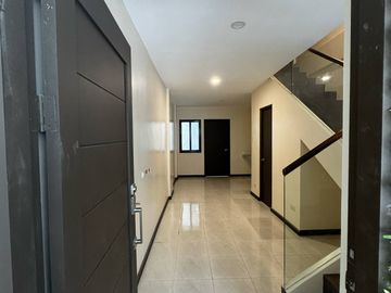 3 Story 3 Bedroom Brand New Town House in Manila