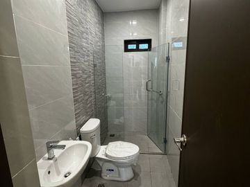 3 Story 3 Bedroom Brand New Town House in Manila