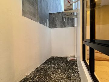 Modern 3-Bedroom House for Sale – Near Marquee Mall & NLEX Angeles Exit