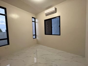 Modern 3-Bedroom House for Sale – Near Marquee Mall & NLEX Angeles Exit