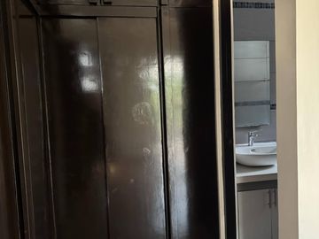 Spacious 4 Bedroom House with Large Backyard near Clark, Angeles City