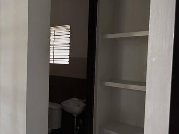 Spacious 4 Bedroom House with Large Backyard near Clark, Angeles City