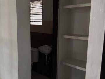 Spacious 4 Bedroom House with Large Backyard near Clark, Angeles City