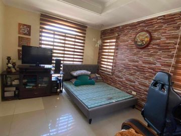 Spacious 4 Bedroom House with Maid’s Room in Metro Clark Executive Villa - 15M