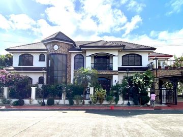 South Forbes Villas
