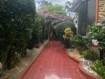 South Forbes Villas