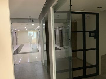 65 sqm One Park Drive Office Space For Sale in BGC, Taguig City