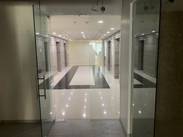 65 sqm One Park Drive Office Space For Sale in BGC, Taguig City