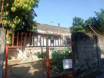 Corner Unit in Palmera Homes Phase1, SJDM Bulacan near Starmall best location