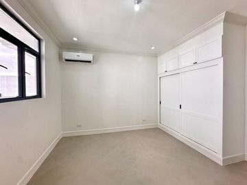 BUNGALOW MODERN CLASSIC DESIGN HOUSE FOR SALE IN SUCAT PARANAQUE