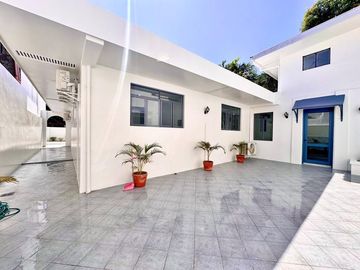 BUNGALOW MODERN CLASSIC DESIGN HOUSE FOR SALE IN SUCAT PARANAQUE