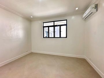 BUNGALOW MODERN CLASSIC DESIGN HOUSE FOR SALE IN SUCAT PARANAQUE