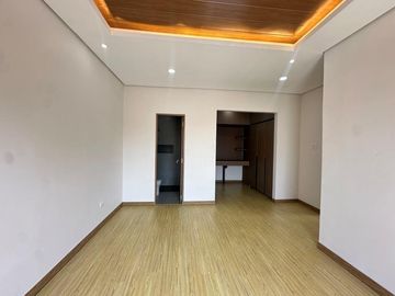 FOR SALE STUNNING MODERN DESIGN HOUSE IN SUCAT PARANAQUE