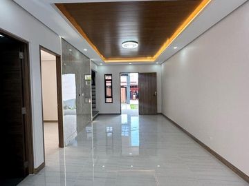 FOR SALE STUNNING MODERN DESIGN HOUSE IN SUCAT PARANAQUE