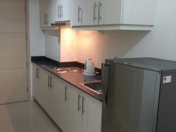 Newly Renovated Rush 1-BR  Sale at Sea Residence, MOA, PASAY  AIR BNB OK