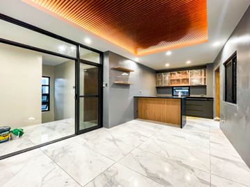 FOR SALE – BRAND NEW HOUSE IN TAGAYTAY (PUEBLO DEL SOL SUBDIVISION)