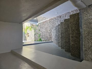 2 Storey House Near Cebu INTERNATIONAL School
