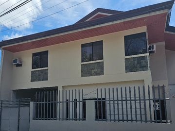 2 Storey House Near Cebu INTERNATIONAL School