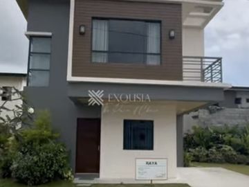 For Sale 4BR Single Detached House & Lot in Alaminos Laguna