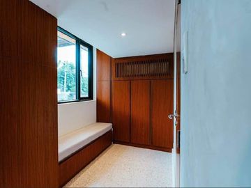 Brand New Premium  5 bedroom House in Capitol Homes, QC for Sale